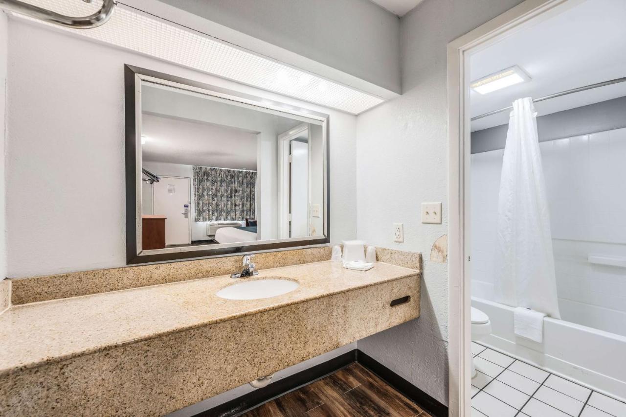Motel 6-Tupelo, Ms - Downtown Eksteriør billede